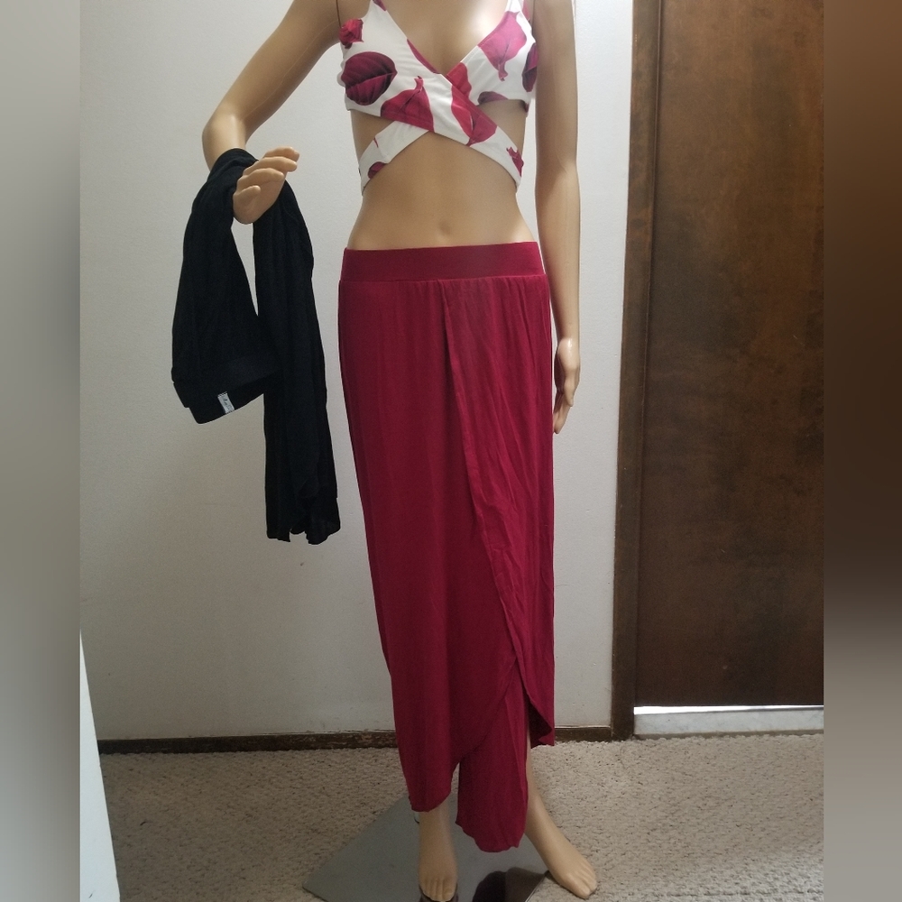 Man Li Thang Flowy Pants